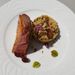 Filet de canette demi-sel, cuisson basse temp&eacute;rature et fumage instantan&eacute;, et son risotto de quinoa et lentilles b&eacute;luga, &agrave; la truffe.